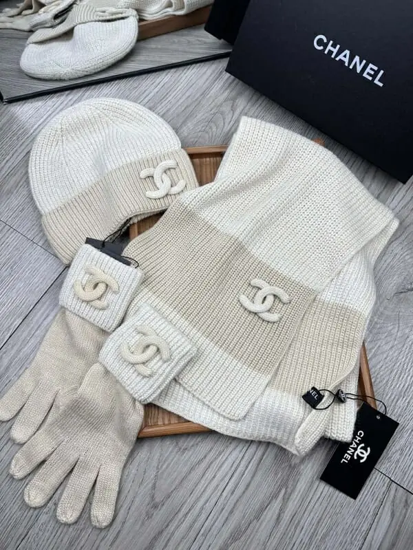 chanel hat and echapres and glove set s_126a1001